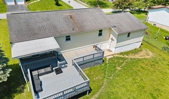 1647 Saint Francis Ln, Altoona, PA 16602