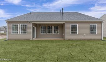 1094 Aviator Ln, Ayden, NC 28513