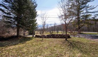3 Cross Rd, Cabot, VT 05647