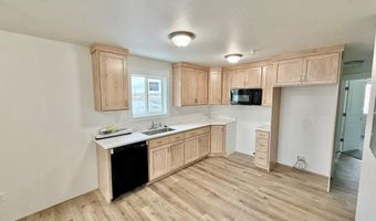 5405 Park Lawn Dr #111, Chubbuck, ID 83202