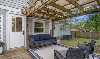 3839 Woodleaf Rd, Charlotte, NC 28205