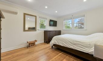 122 Thompson St, Boston, MA 02136