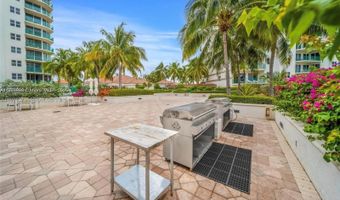 20000 E Country Club Dr 1207, Aventura, FL 33180