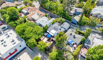 3374 Floyd, Los Angeles, CA 90068