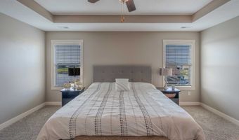 2012 NW Applewood St, Ankeny, IA 50023