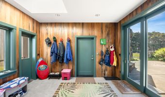 1950 BEACH LOOP Dr SW, Bandon, OR 97411