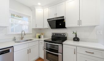 75 Tufts St, Arlington, MA 02474