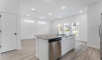 821 Reading Railroad Ln, Bentonville, AR 72713