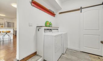 497 Rohr St, Arnolds Park, IA 51331