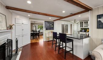 15 Palmer Rd, Beverly, MA 01915