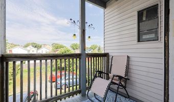 10 Walnut St, East Providence, RI 02914