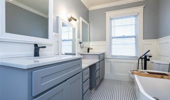1113 State St, Alton, IL 62002