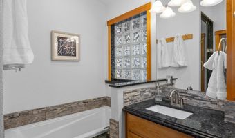 434 Monte Vista Dr, Ashland, OR 97520