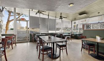 5801 Central Ave NE, Albuquerque, NM 87108