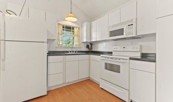 5037 Oklahoma St, Bay St. Louis, MS 39520