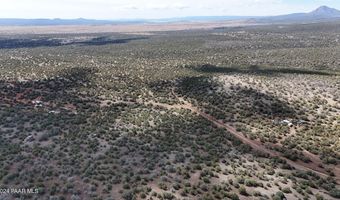 5079 N Pineveta Rd, Ash Fork, AZ 86320
