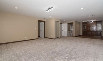 6042 Seven Springs Dr, Asbury, IA 52002