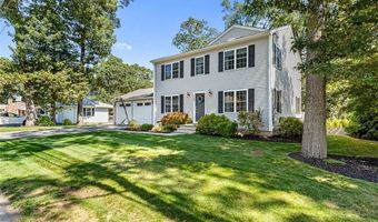 123 Terrace Ave, Cumberland, RI 02864