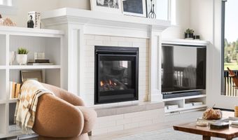 2608 NW Compass Corner Loop, Bend, OR 97703