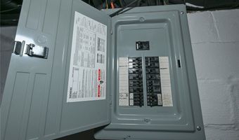 1033 Herberich Ave, Akron, OH 44301