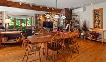 267 S Cove Rd, Burlington, VT 05401