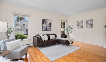 95 River Farm Dr, East Greenwich, RI 02818
