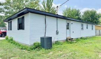 1318 W Tibbs St, Austin, IN 47102
