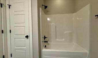 2007 SW Hampton Ave, Bentonville, AR 72713