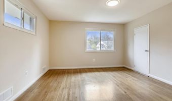 4503 TRAYMORE St, Bethesda, MD 20814