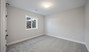 920 Roosevelt St, Polk City, IA 50226