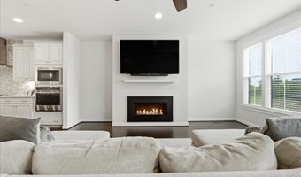 43392 WHITEHEAD Ter, Ashburn, VA 20148