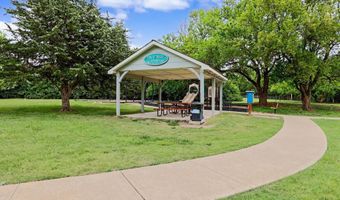 4628 N Farmstead Ct, Bel Aire, KS 67220