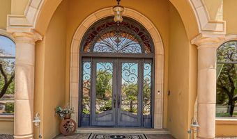 417 Willow Glen Dr, El Paso, TX 79922