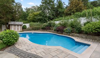 244 Van Kirk Ave, Atlantic Highlands, NJ 07716