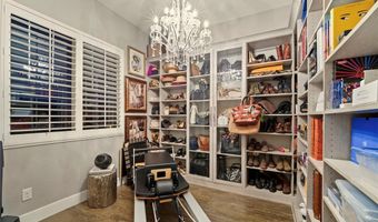 5677 Garriga Dr, Las Vegas, NV 89135