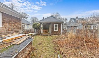 84 Charlotte St, Burlington, VT 05401