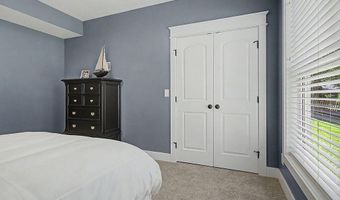 547 Roundtree Dr NE, Ada, MI 49301