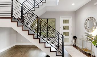 2512 N WESTMORELAND Dr, Orlando, FL 32804