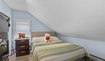 23 Tiffany St, Central Falls, RI 02863