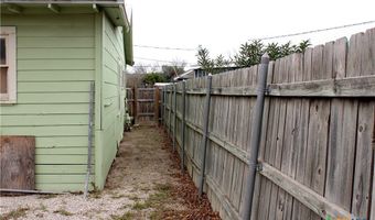 2043 Spur St, New Braunfels, TX 78130