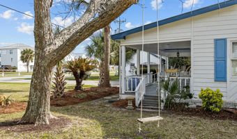 319 Old Causeway Rd, Atlantic Beach, NC 28512