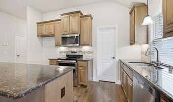 515 Lakeview Dr, Alvarado, TX 76009