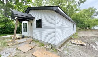339 S Oak St, Austin, IN 47102