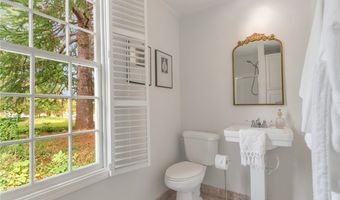 204 S Main St, Abbeville, SC 29620