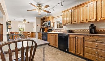 150 Private Road 311, Abbott, TX 76621