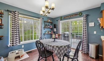23882 Monroe St, Armada, MI 48005