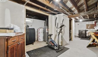 620 Granfield Ave, Bridgeport, CT 06610