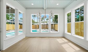 340 9TH St, Atlantic Beach, FL 32233