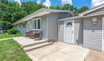 794 Robinhood Dr, Aurora, OH 44202
