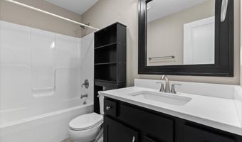 2231 NW Chapel Ln, Ankeny, IA 50023